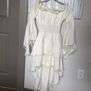 Vintage white dress with accessories